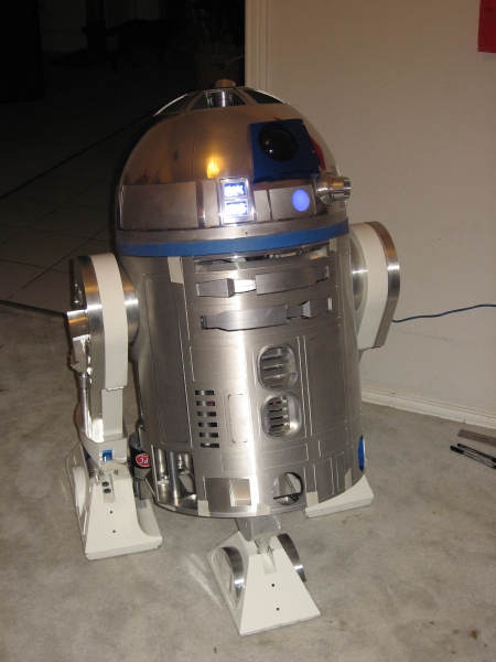 R2 with front skins
